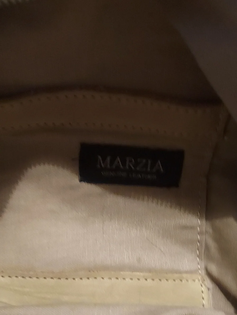 ***Cleaned With Leather Cleaner & Color Faded***Italian Leather Bag Maritza - Picture 3 of 9